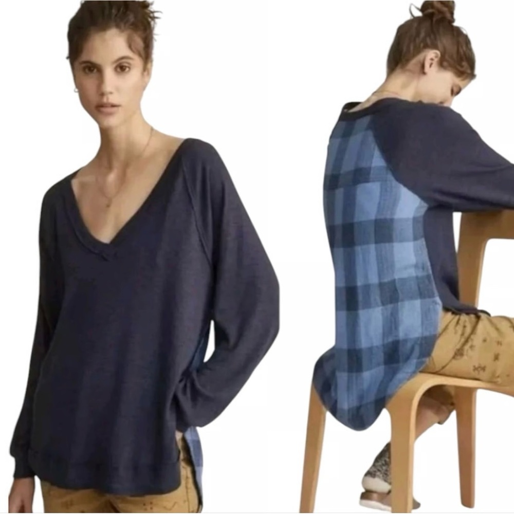 Anthropologie Navy and Light Blue Plaid Back V-Neck Sweater